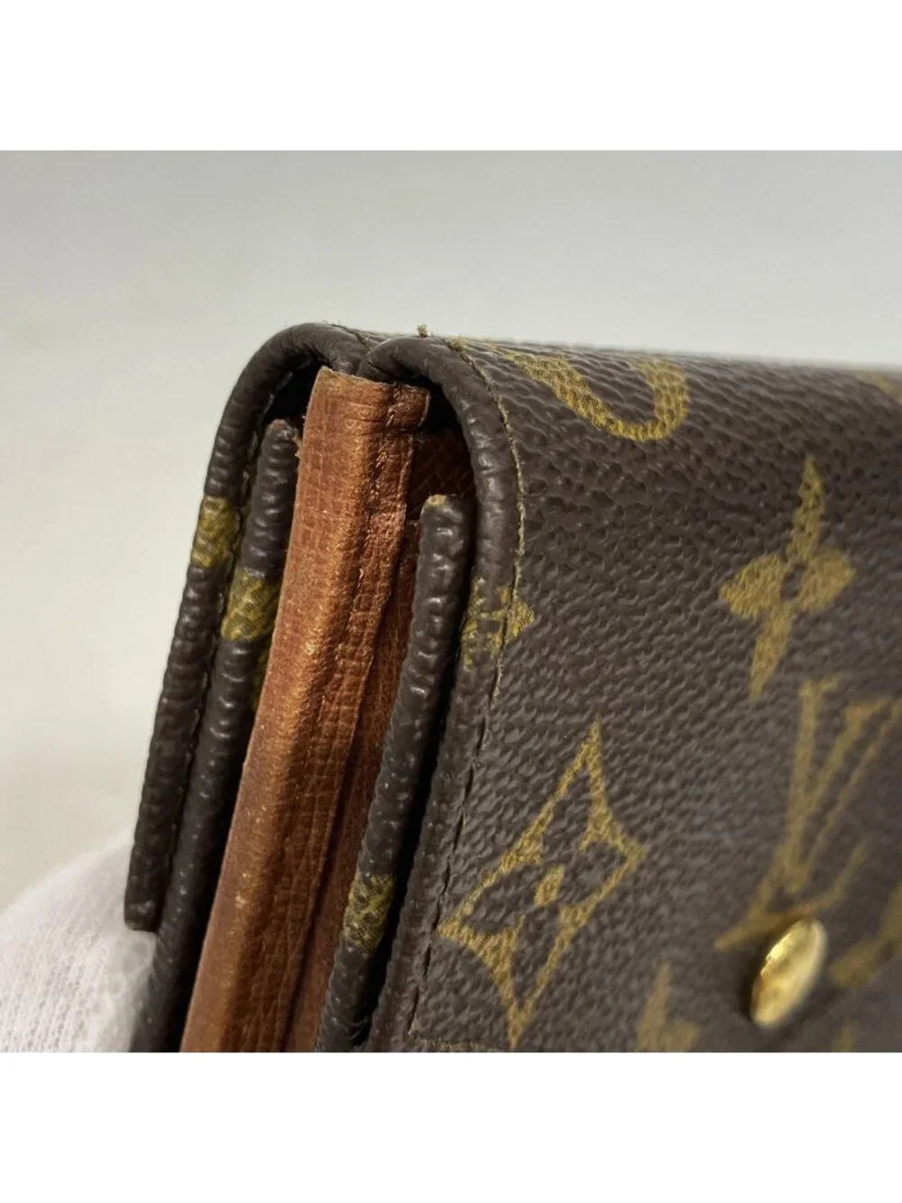 Louis Vuitton Trifold Wallet Monogram Porte-Monnaie Billets Cult Cles Brown